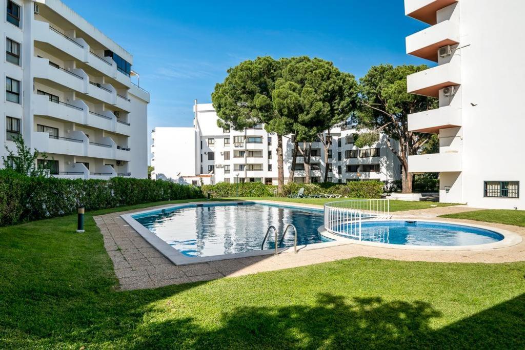 Leziria Apartments Vilamoura Luaran gambar